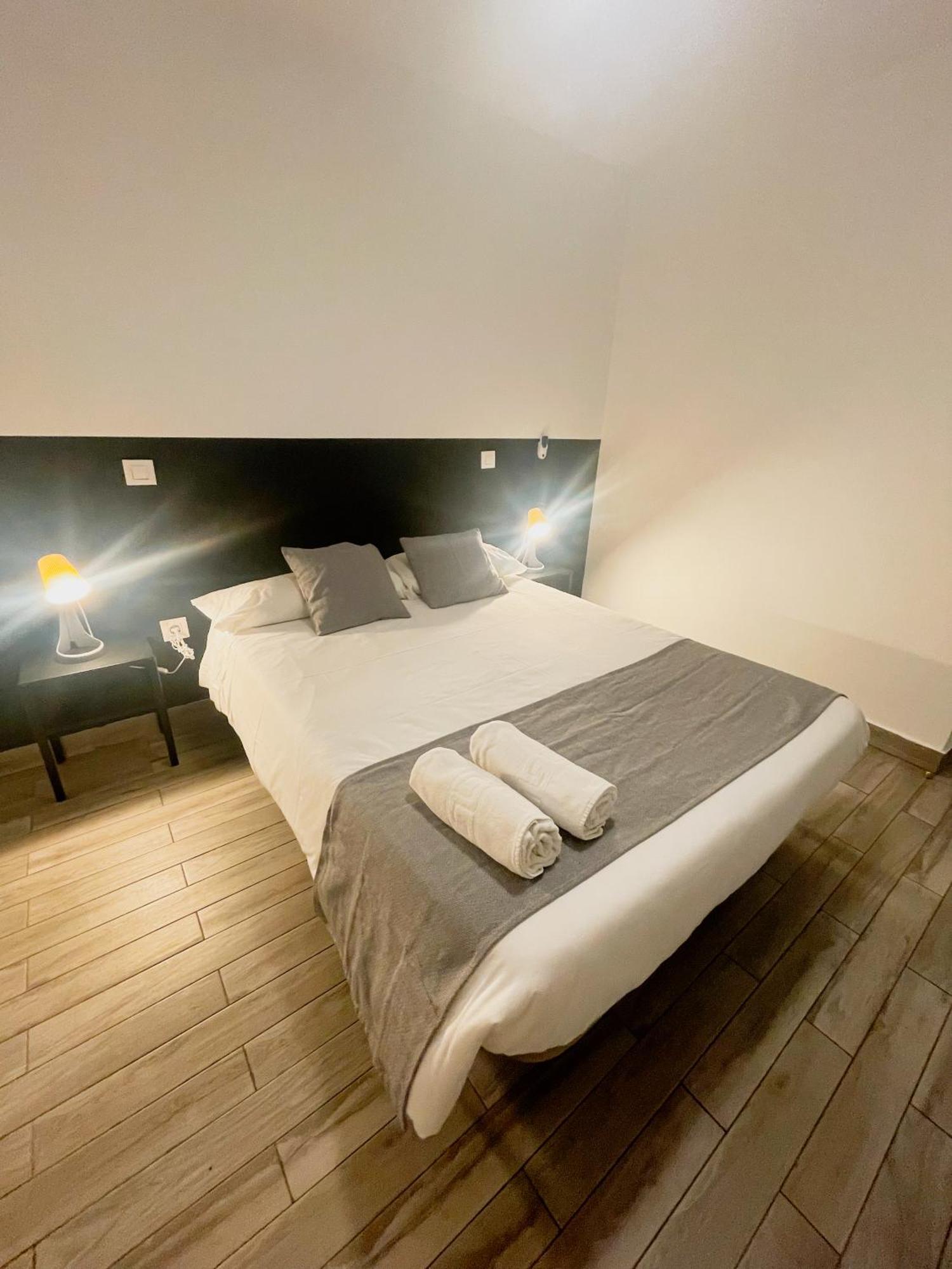 Arce Habitaciones Madrid Bagian luar foto